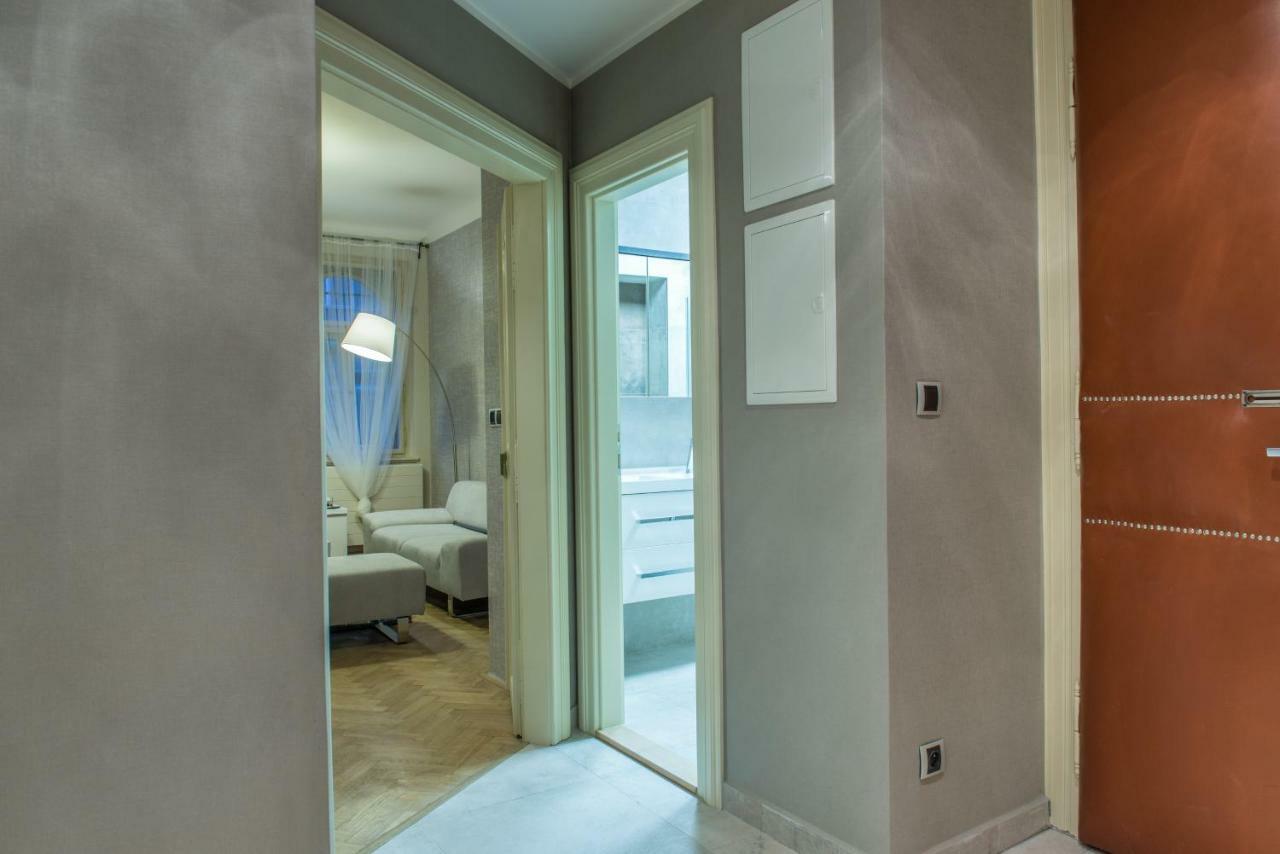 Exclusive 3 Bedroom Top-Notch Flat, Great Location Prague Exterior photo