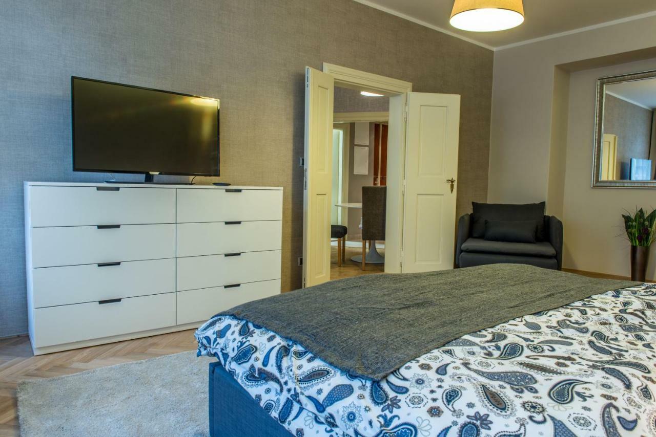 Exclusive 3 Bedroom Top-Notch Flat, Great Location Prague Exterior photo